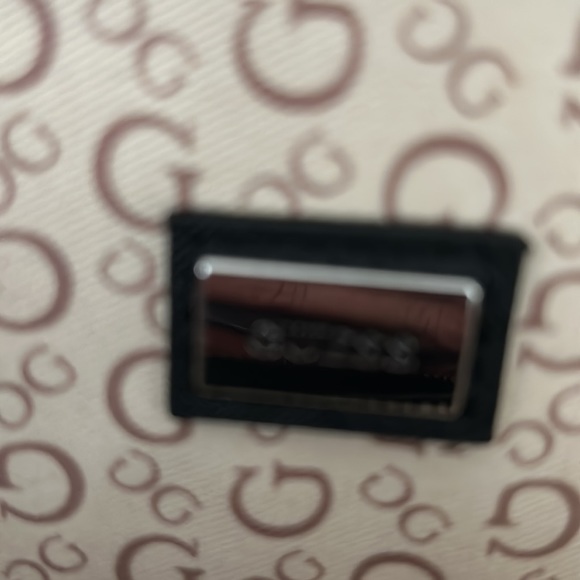 Guess Crossbody Purse - Picture 6 of 8